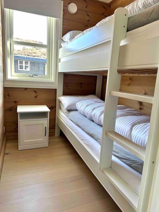 Lovise Mountain Apartment Stranda  Luaran gambar