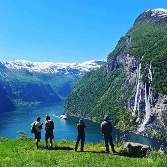 Lovise Mountain Apartment Stranda  Luaran gambar